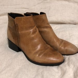CLARKS distressed booties, 8M